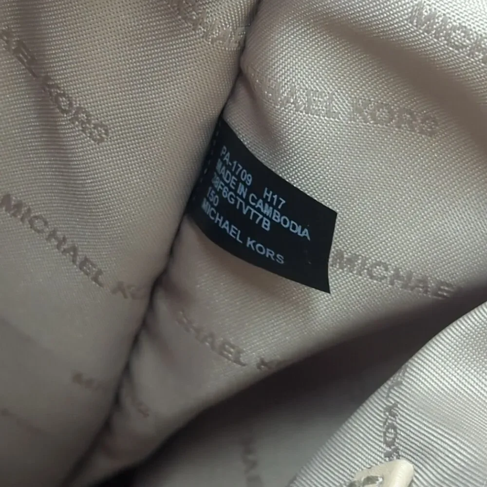 Michael Kors Jet Set Travel East West Monogram Tote Bag Purse Vanilla - Picture 12 of 16